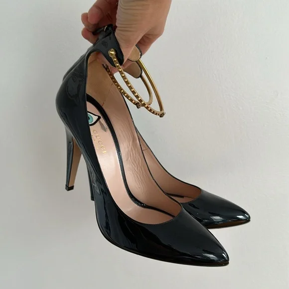 MOVING SALE!!! GUCCI HEELS NEVER WORN! Size 42 - Picture 7 of 9